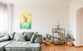A Luxurious 2 Bedroom Apartment In Center Sofia